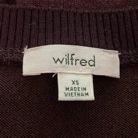 Wilfred Aritzia Sherbrooke V-Neck Sweater - Picture 10 of 12